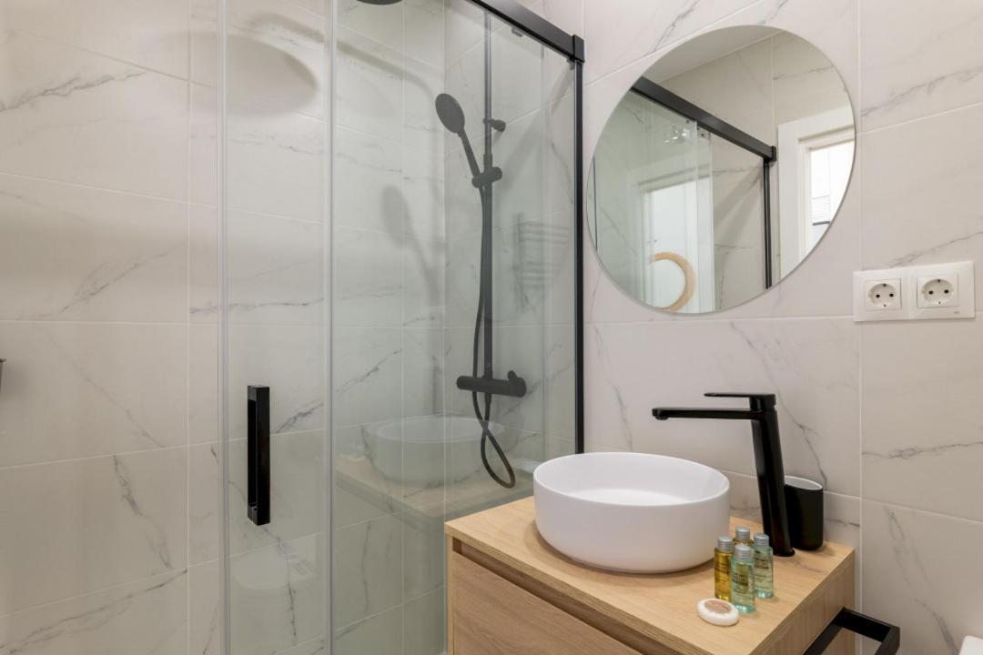 2 Bedrooms 2 Bathrooms Furnished - Retiro - Refurbished - Mintystay Madrid Eksteriør billede